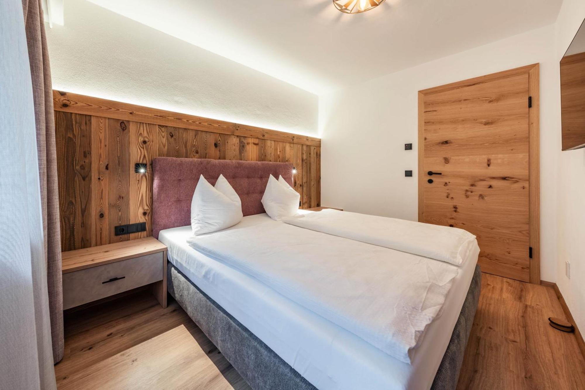 Montana Apartments Mayrhofen Exterior photo