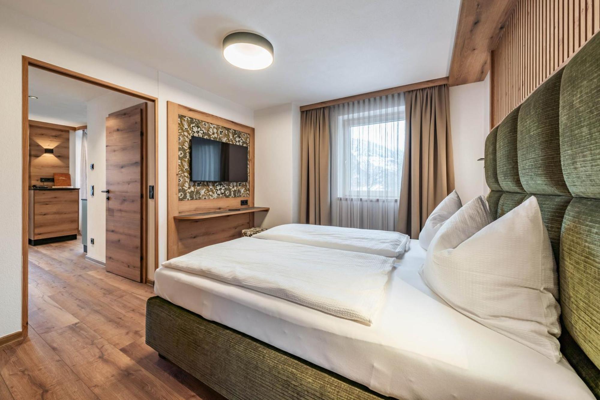 Montana Apartments Mayrhofen Exterior photo